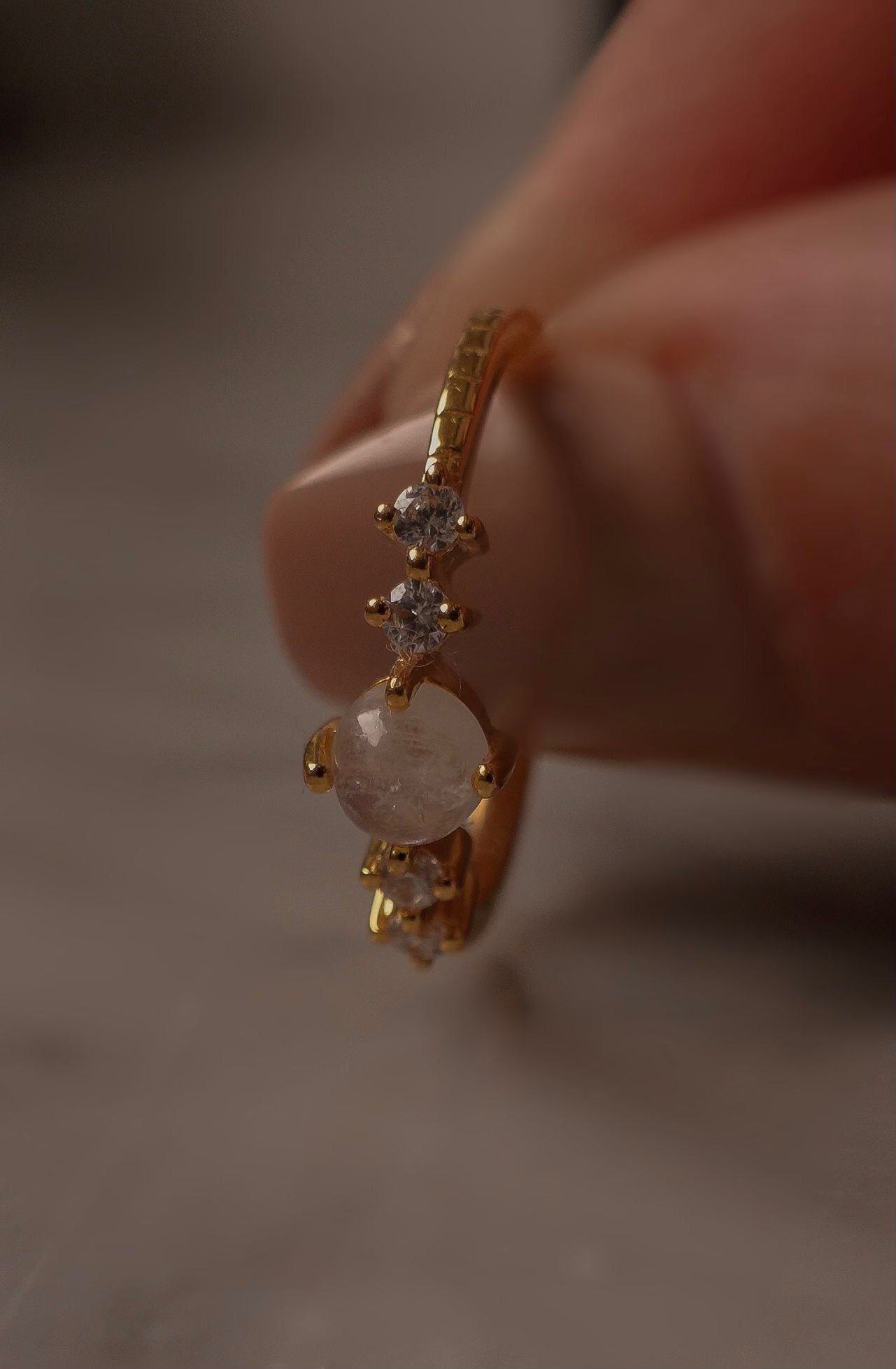 Cloudy - Dainty Moonstone Ring and White Topaz 18K